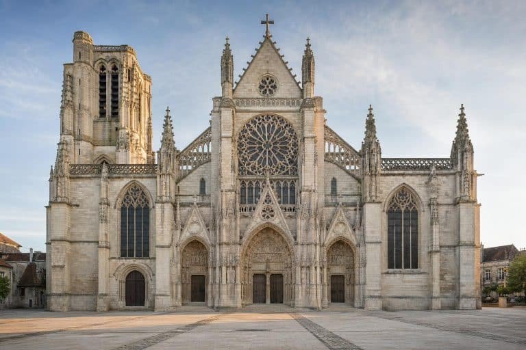 Sens et Auxerre